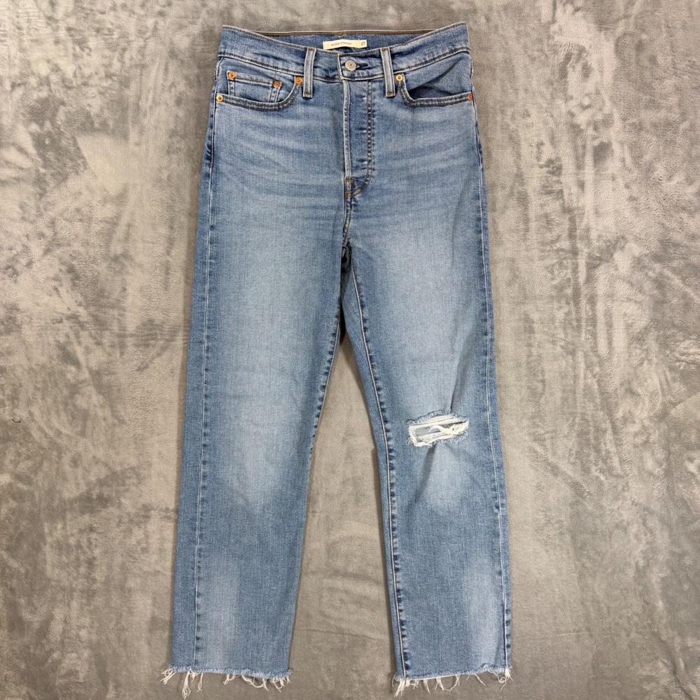 Levi's Wedgie Straight Jeans Women's Size 27 x 28 Blue Light Washed Distressed